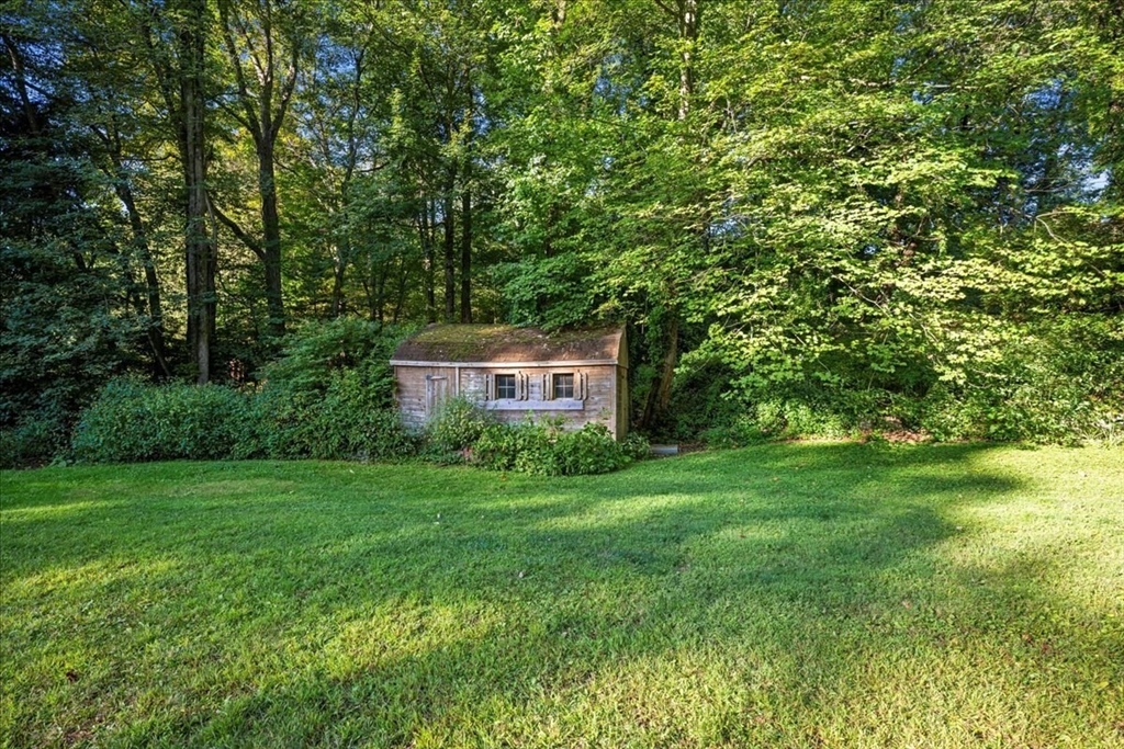 2 Fairview Dr