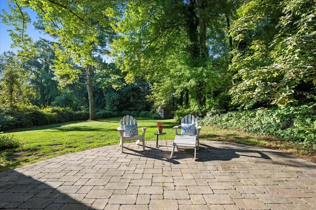 2 Fairview Dr