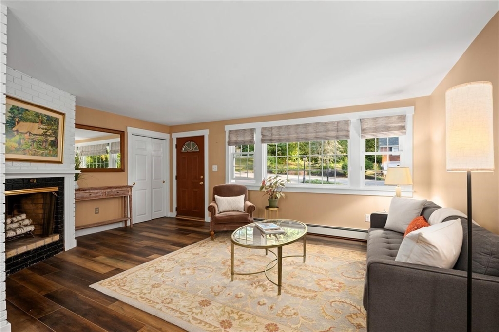 2 Fairview Dr