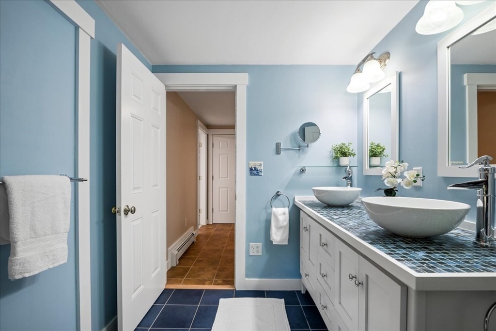 2 Fairview Dr