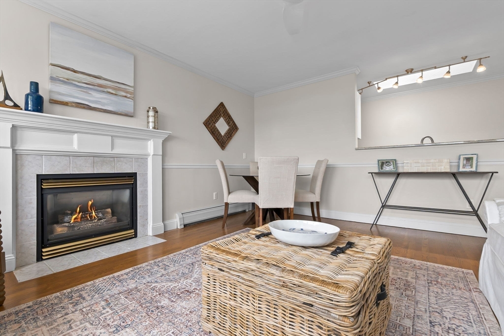 240 Merrimac St # 4