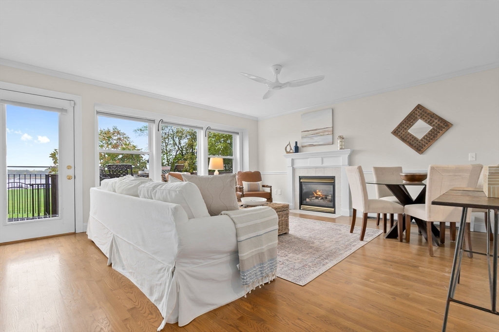 240 Merrimac St # 4