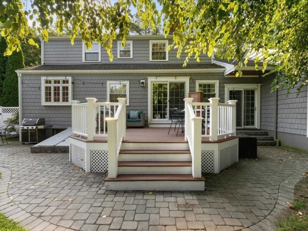 89 Puritan Dr