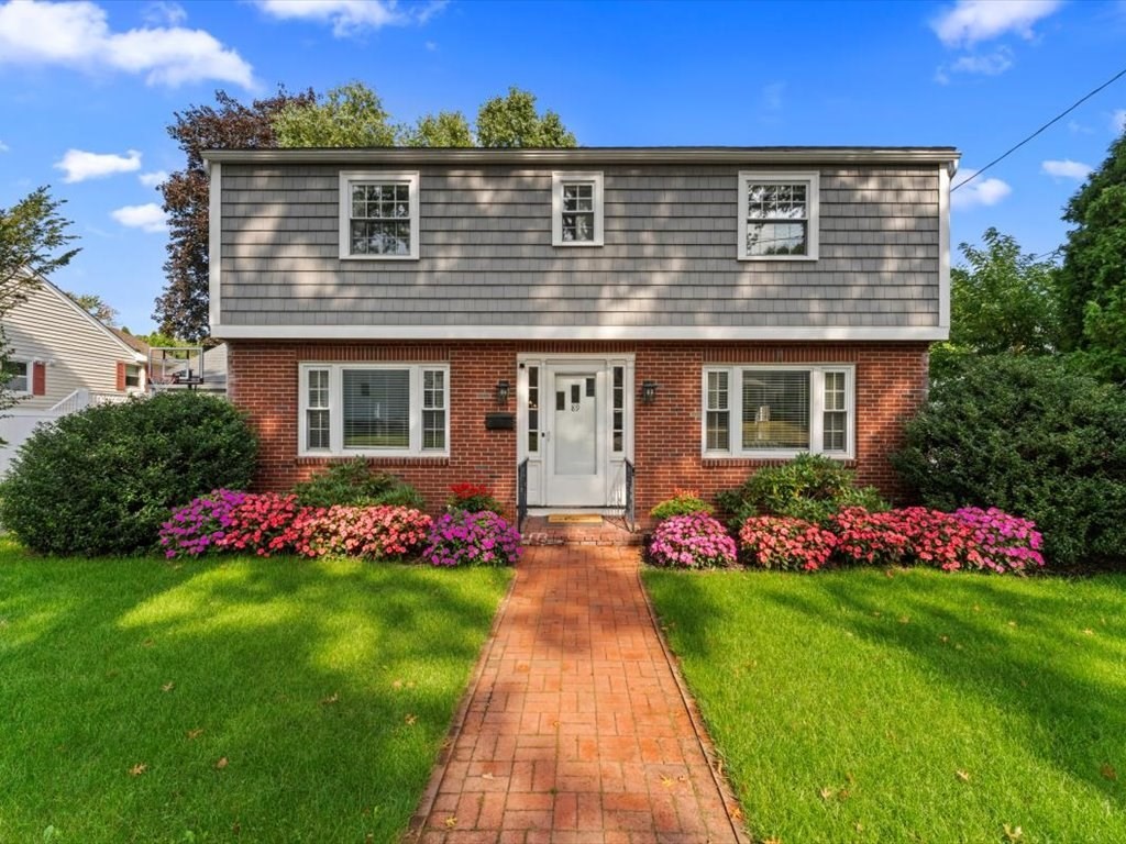 89 Puritan Dr