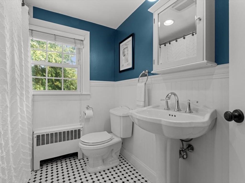89 Puritan Dr
