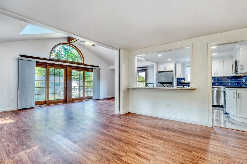28 Border Rd, Holbrook