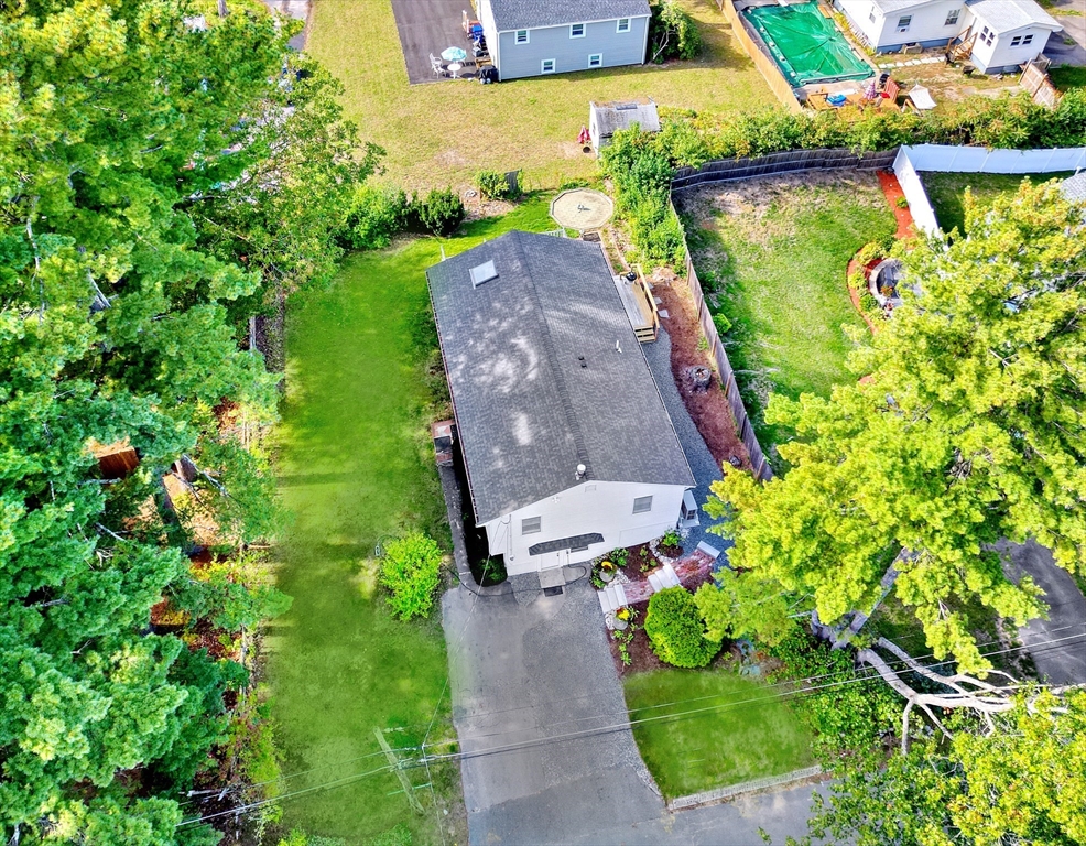 28 Border Rd, Holbrook