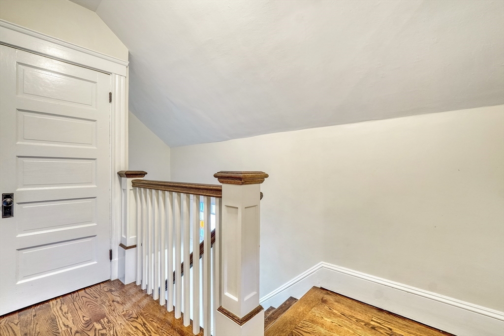 235 Curve St