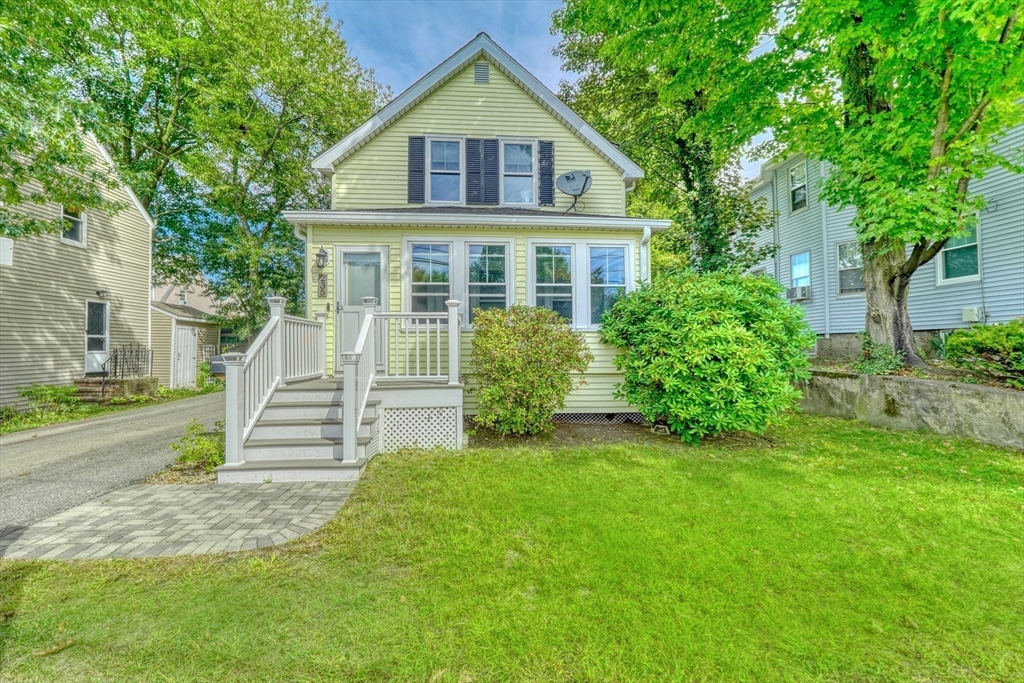 235 Curve St