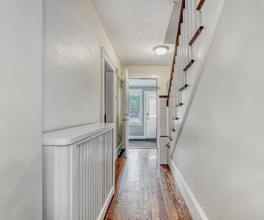 235 Curve St