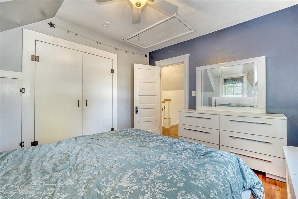 235 Curve St