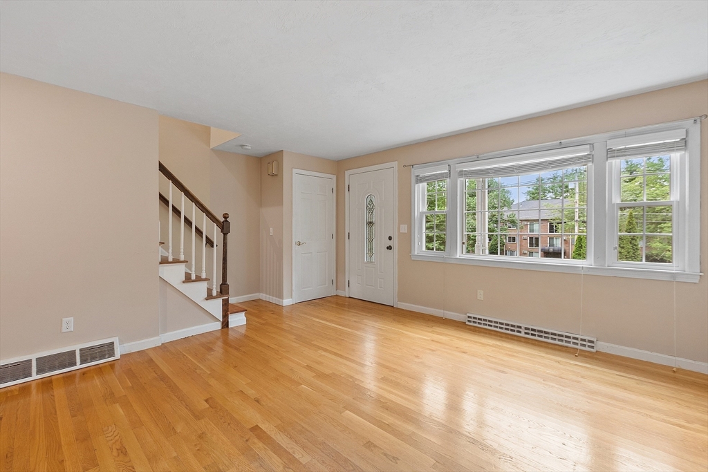 28 Harris Street # 2