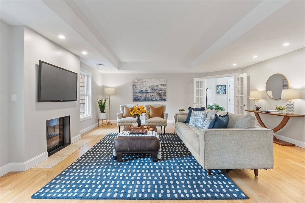 30 Paul Revere Rd, Acton