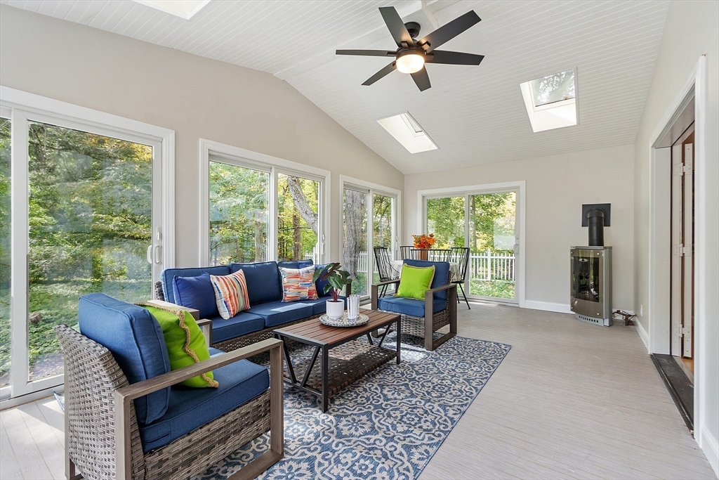 30 Paul Revere Rd, Acton