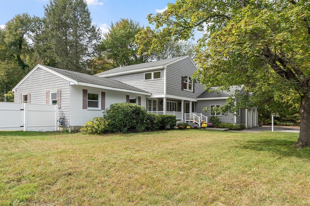 30 Paul Revere Rd, Acton