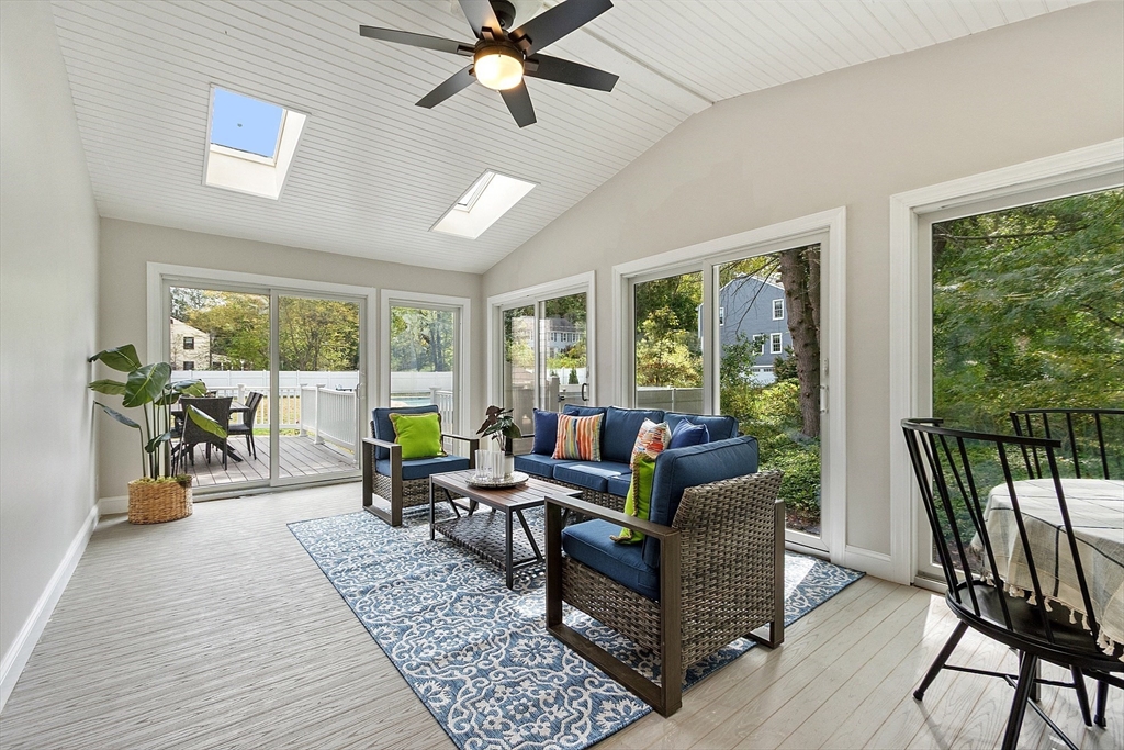 30 Paul Revere Rd, Acton