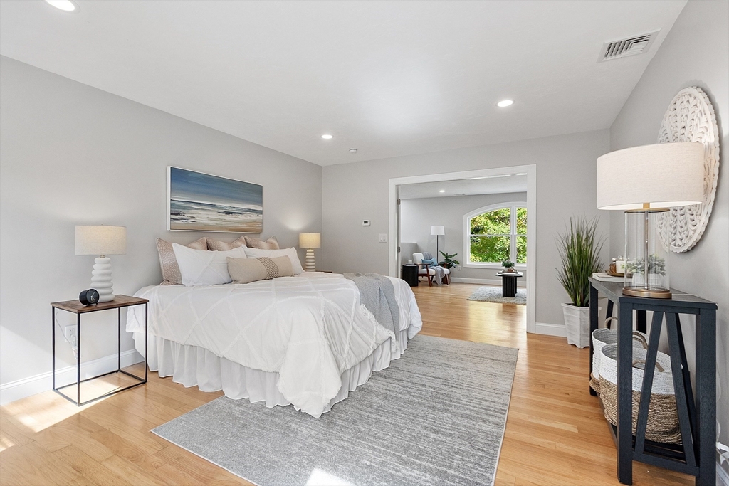 30 Paul Revere Rd, Acton