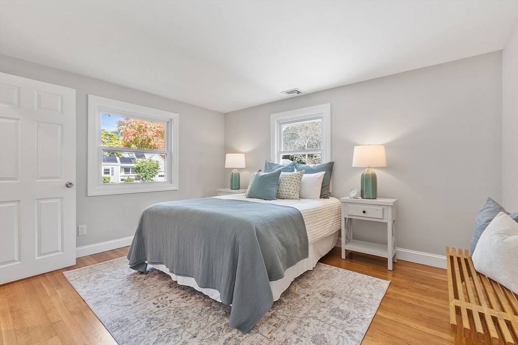 30 Paul Revere Rd, Acton
