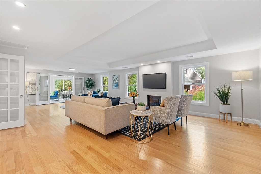 30 Paul Revere Rd, Acton