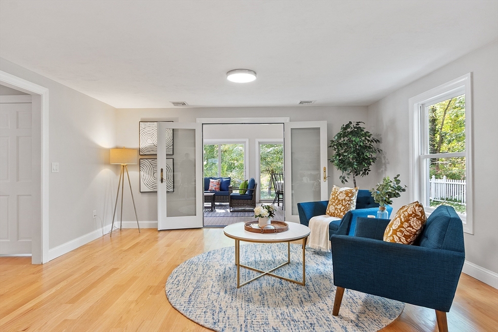 30 Paul Revere Rd, Acton