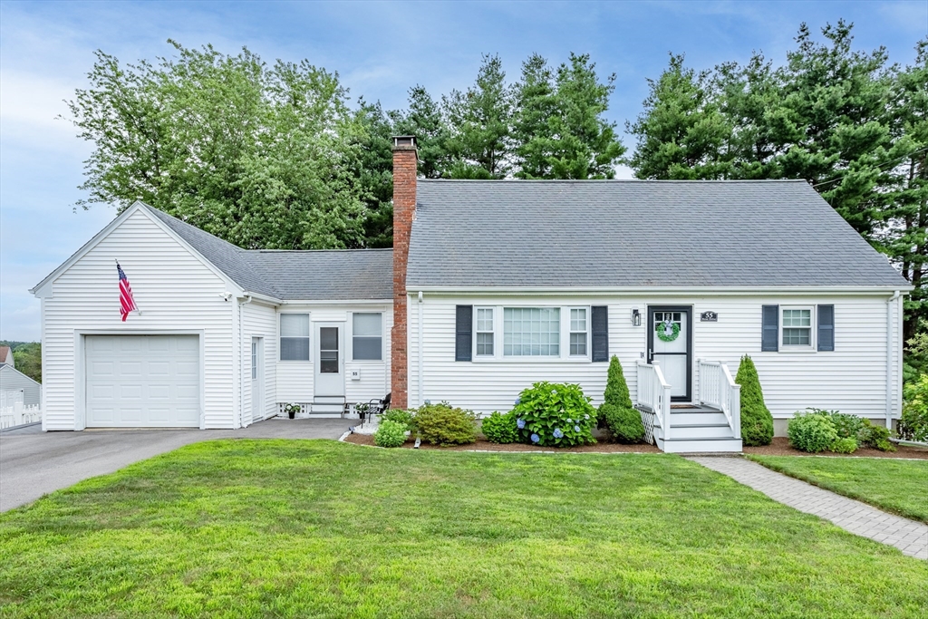 55 Kent Dr, Hudson