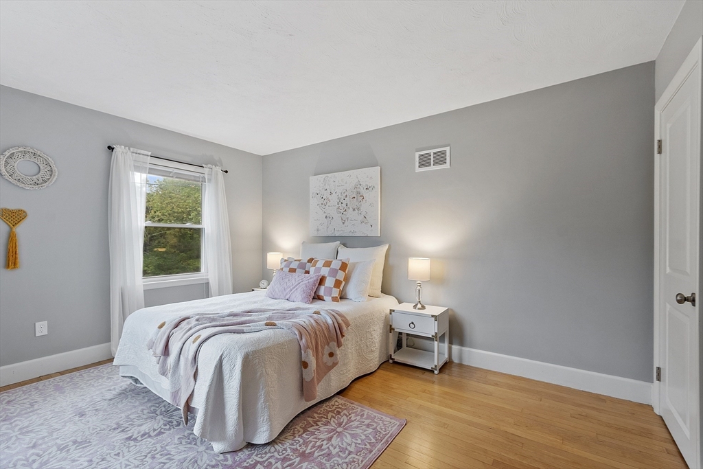 179 Harwood Ave