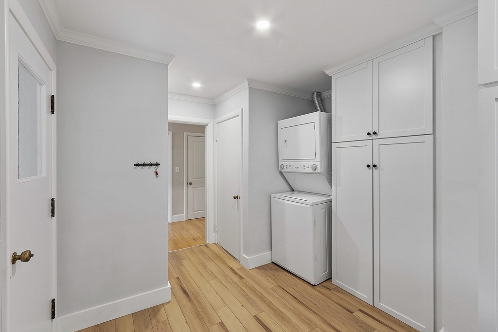 179 Harwood Ave