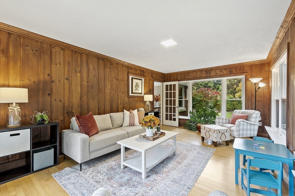 179 Harwood Ave