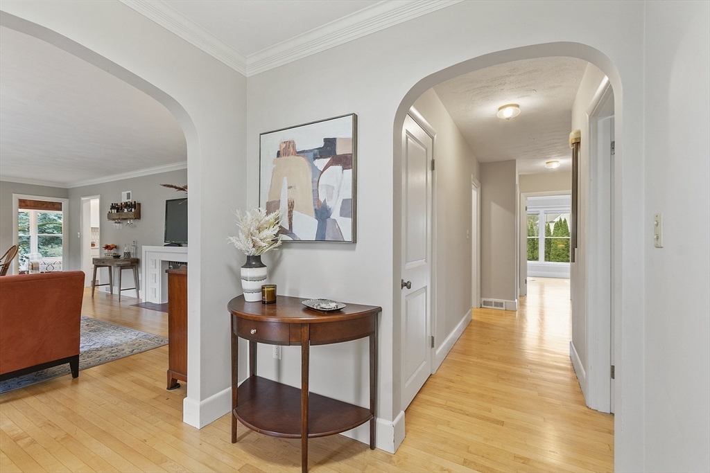 179 Harwood Ave