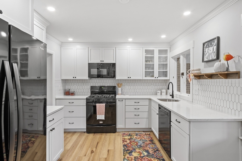 179 Harwood Ave