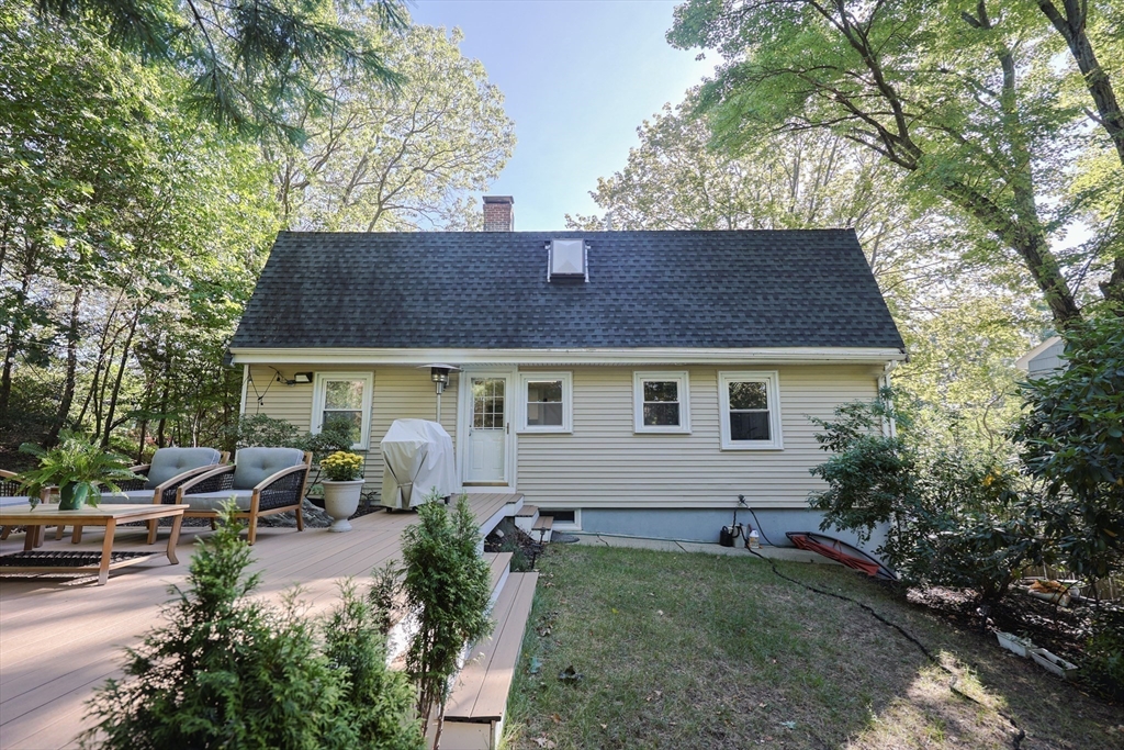 57 Norval Ave, Stoneham