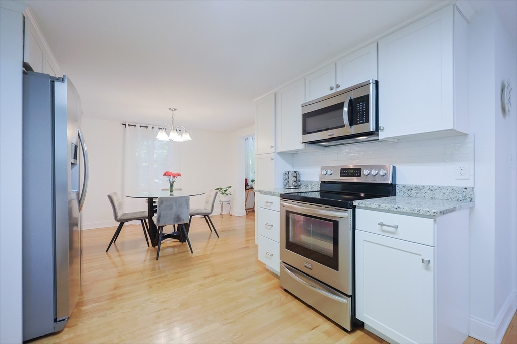57 Norval Ave, Stoneham