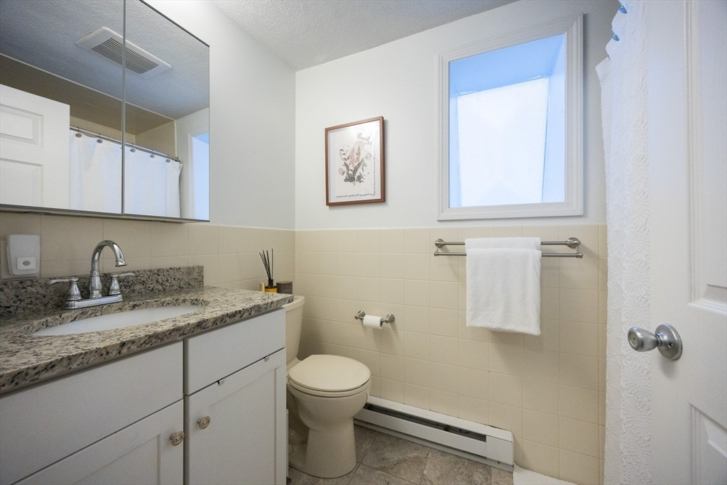 57 Norval Ave, Stoneham