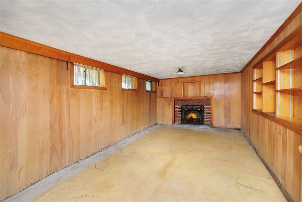 13 Beverly Rd, Acton