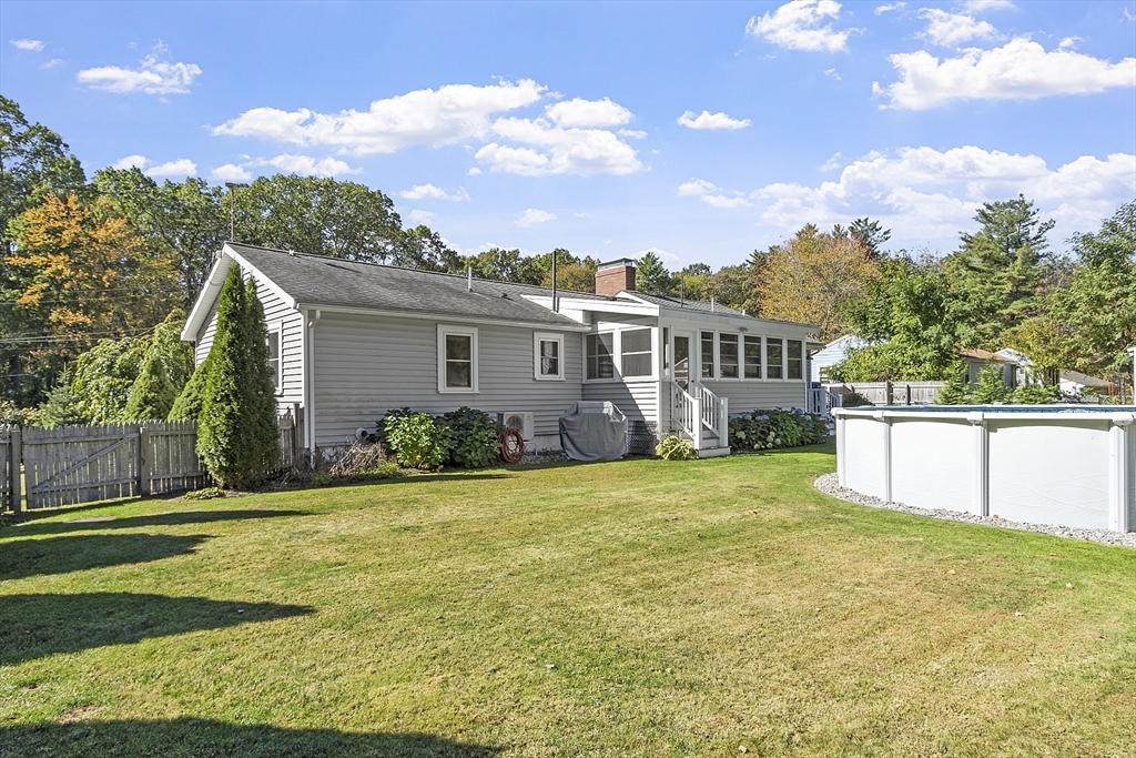 16 Jonathan Dr