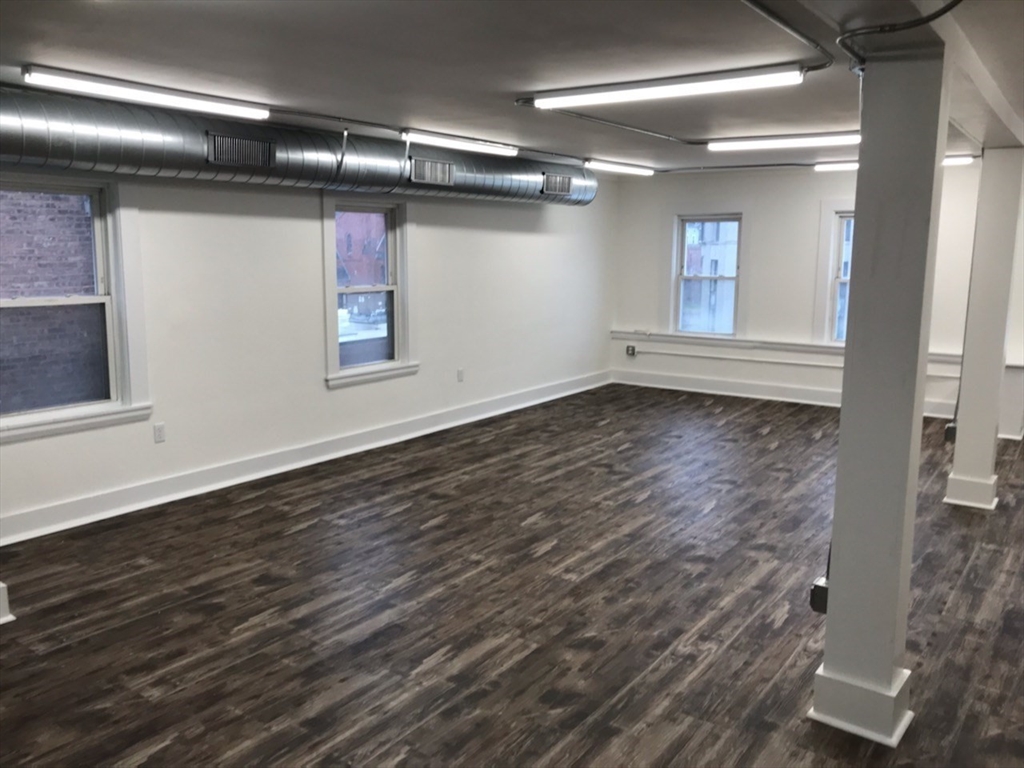 720 Massachusetts Ave # 10