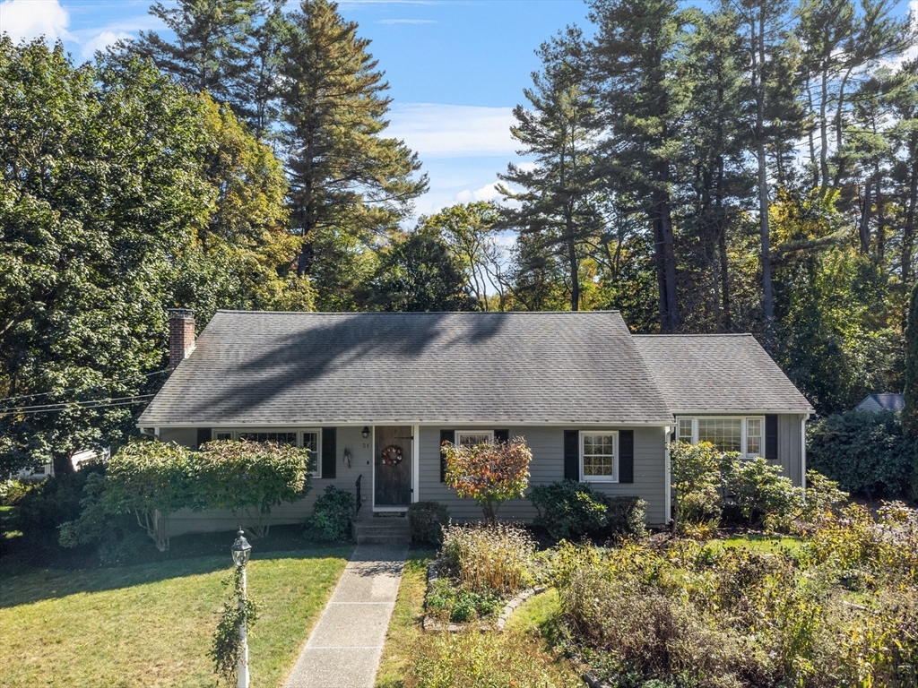 31 Mohawk Dr