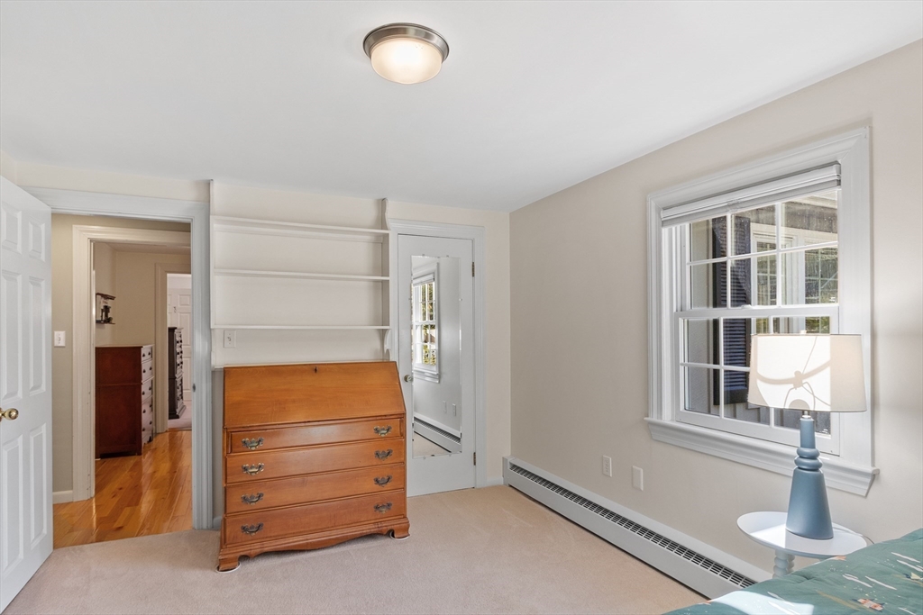 31 Mohawk Dr