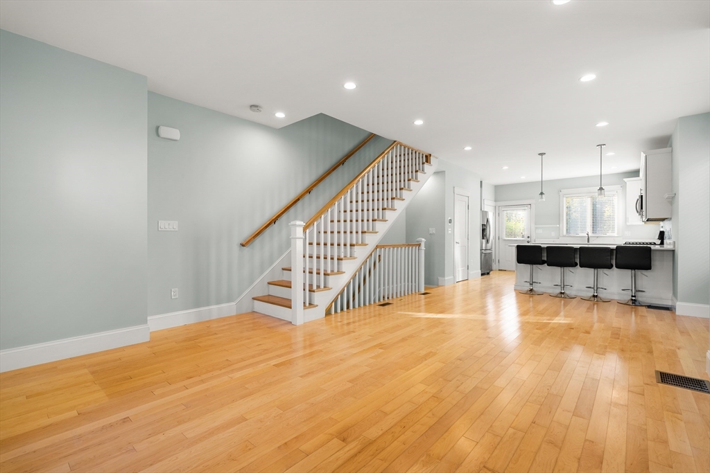 35 Bacon St # 35