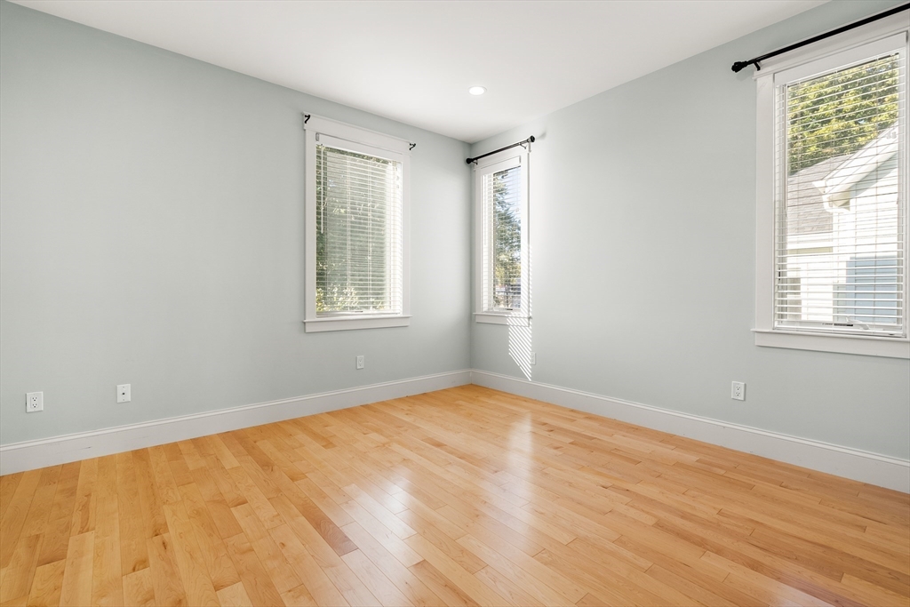 35 Bacon St # 35