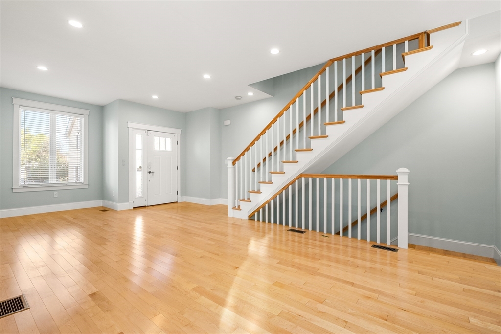 35 Bacon St # 35