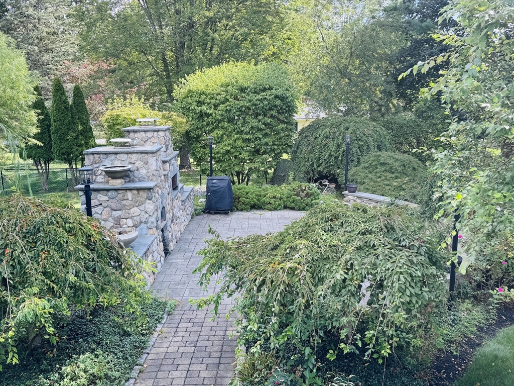 8 Cedar St