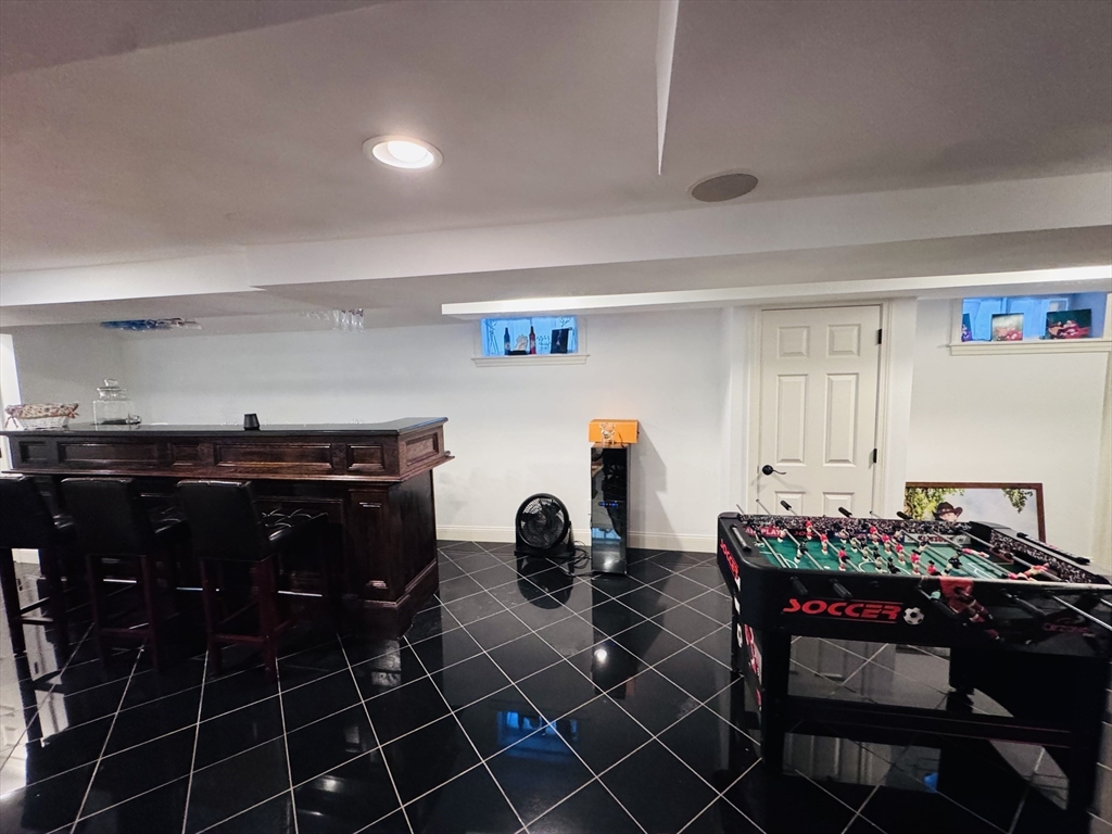 8 Cedar St