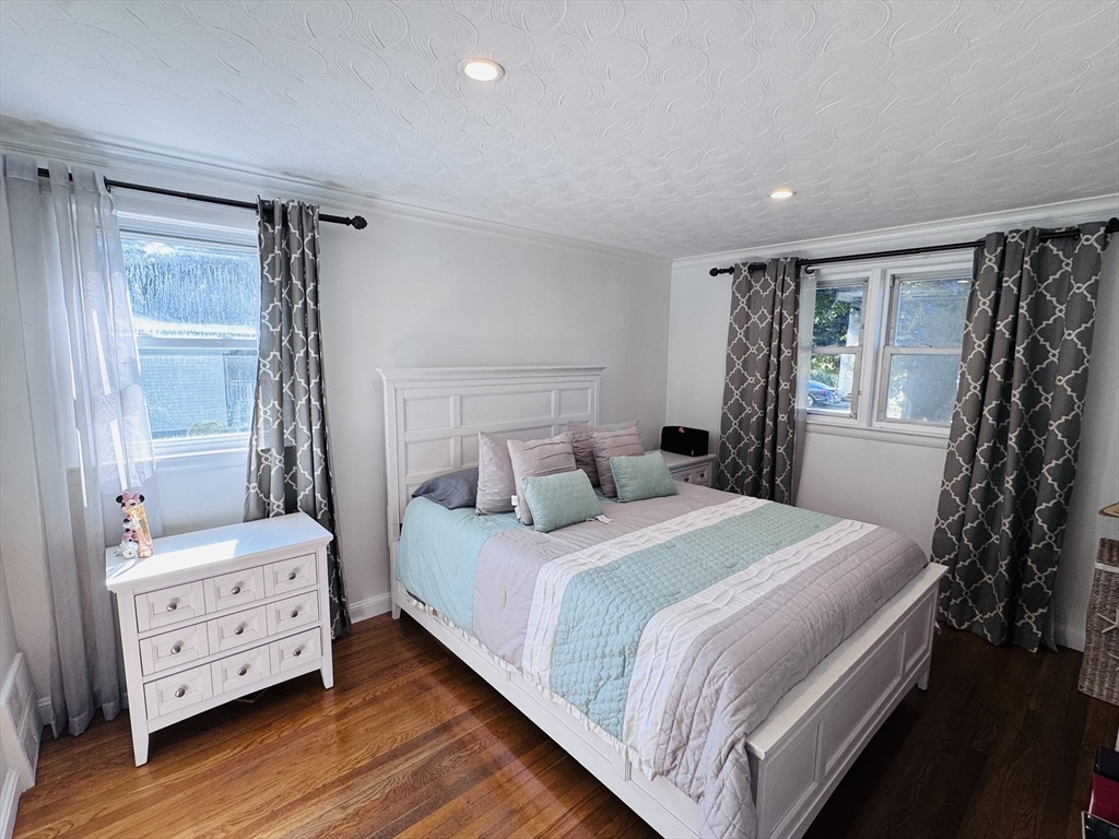 8 Cedar St