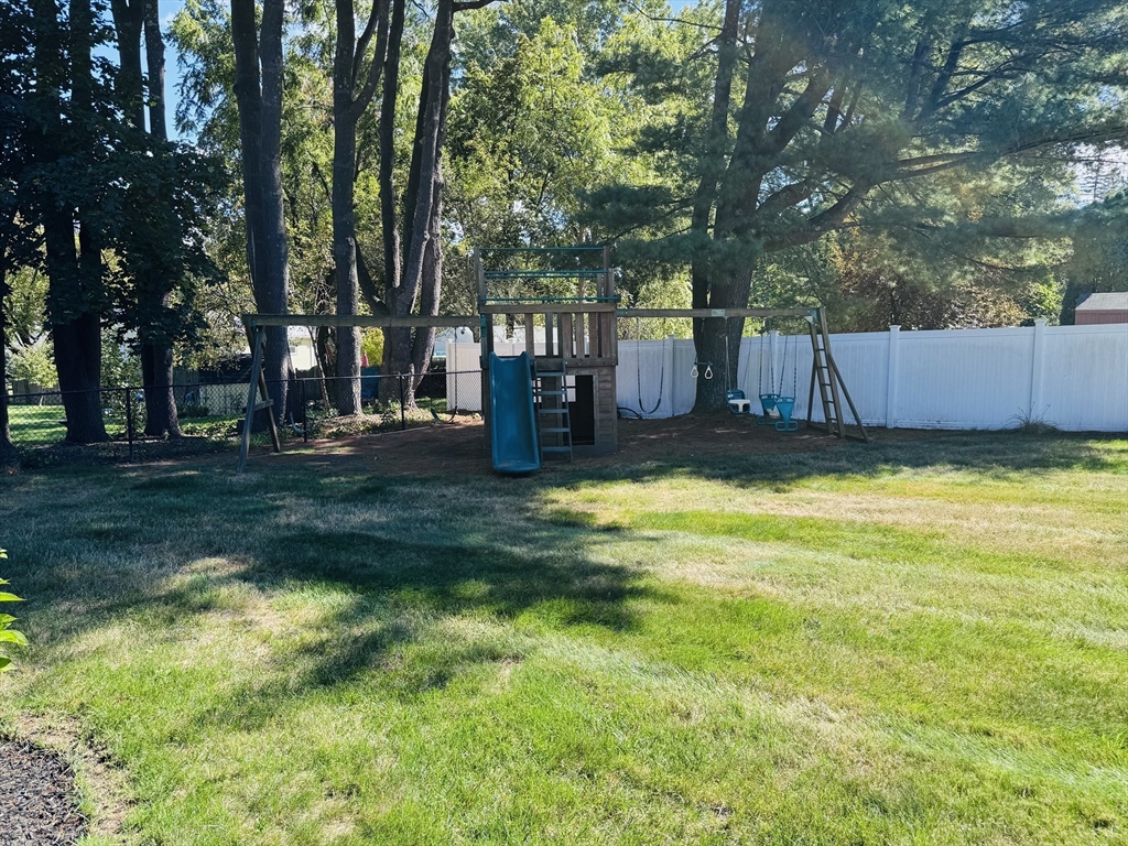 8 Cedar St