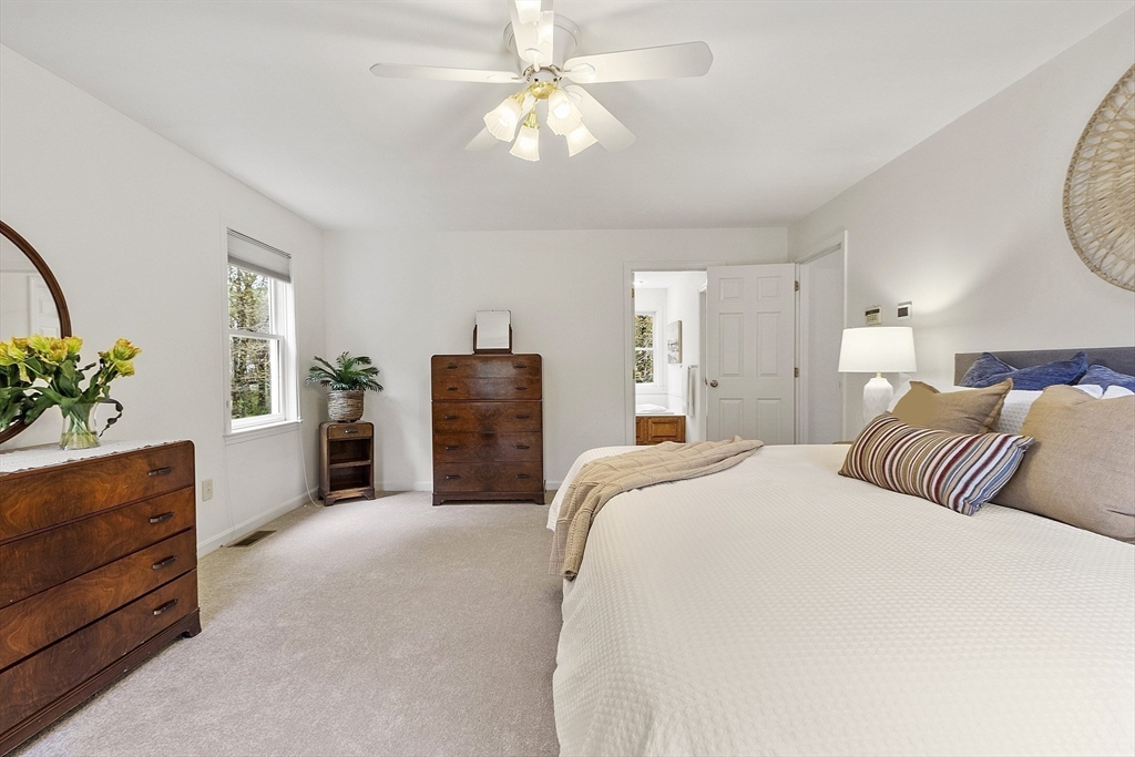 26 Overlook Dr, Acton