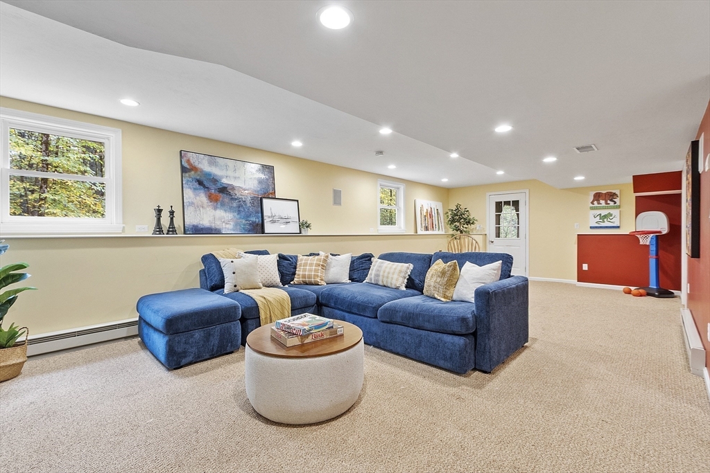 26 Overlook Dr, Acton
