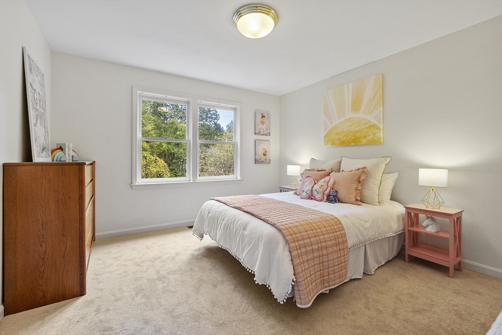 26 Overlook Dr, Acton