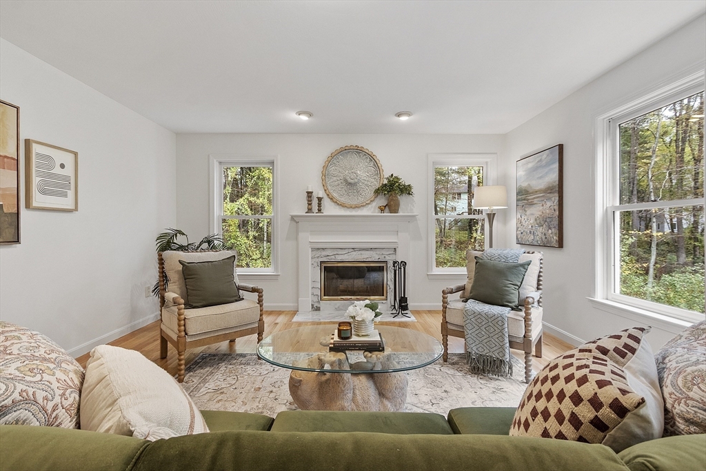 26 Overlook Dr, Acton