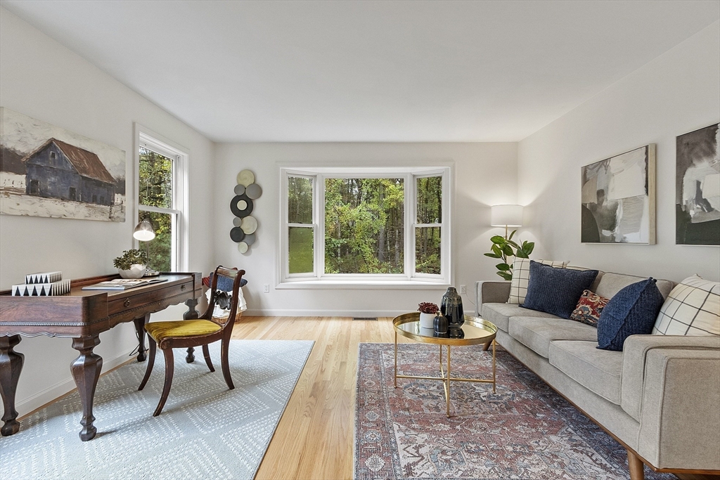 26 Overlook Dr, Acton